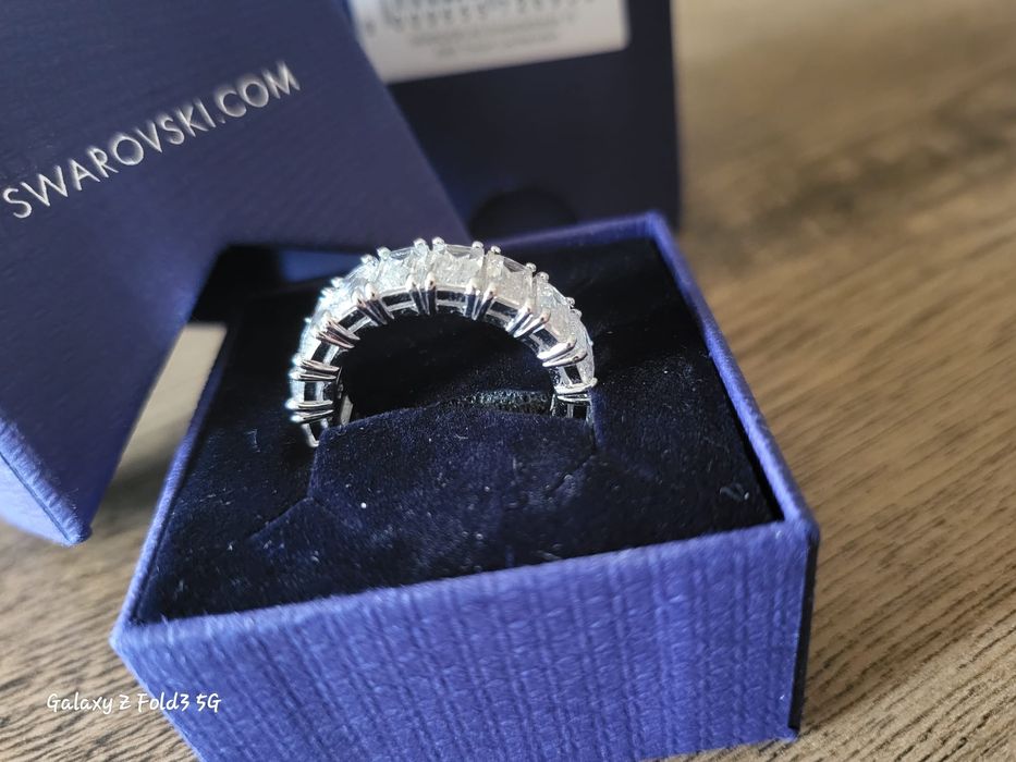 Swarovski пръстен