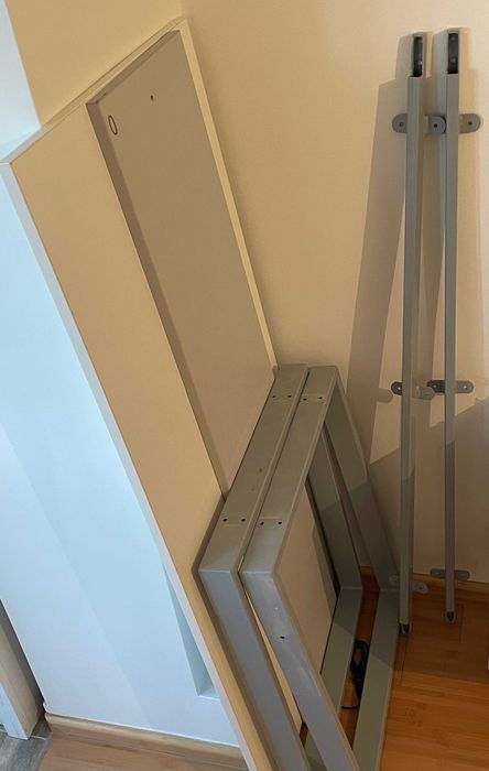 Birou stabil cu picioare de metal 62cm x 139 x 78inaltime