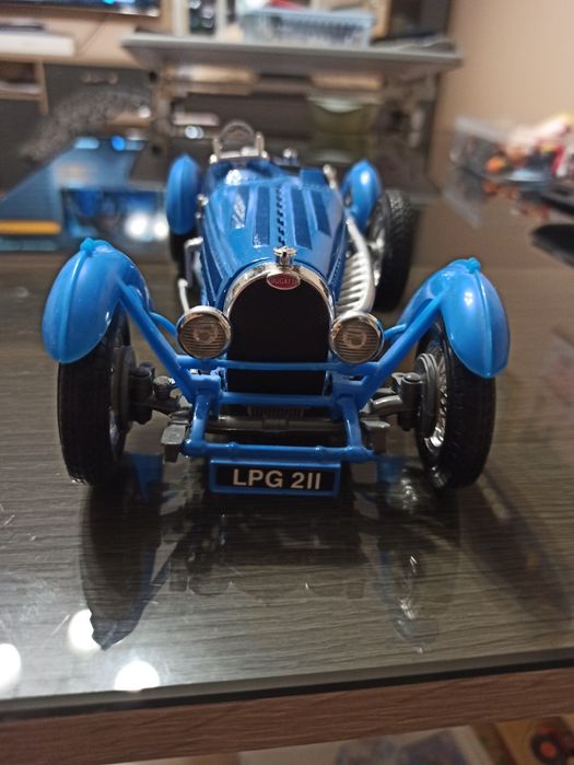 Колекционерска количка bugatti 1/ 18 ретро