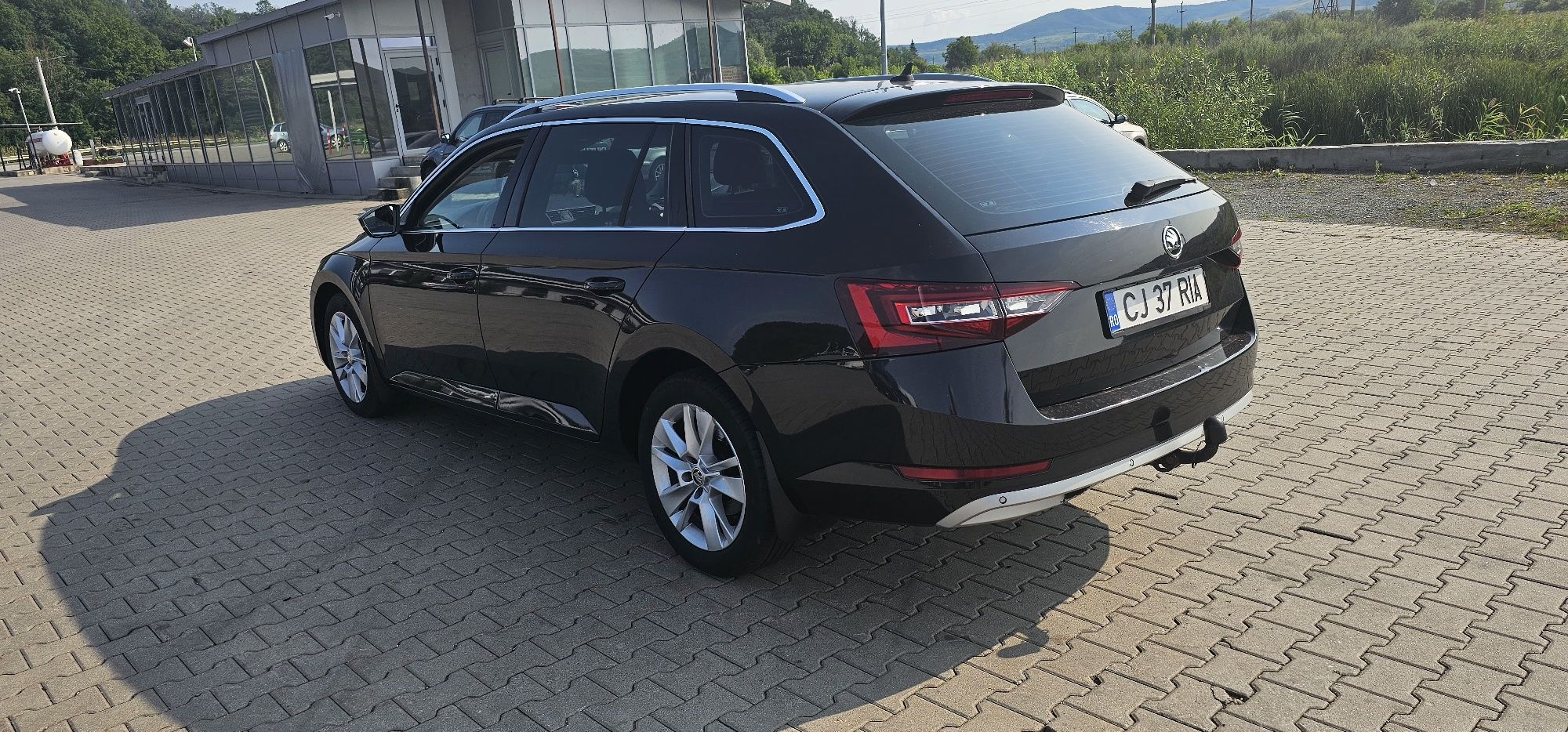 Vând Skoda Superb 3 2.0 tdi break