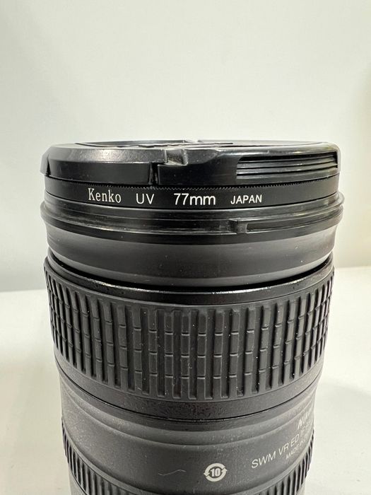 Nikon D7200 cu obiectiv Nikkor