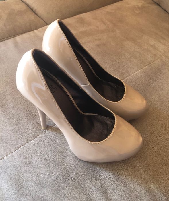 Дамски обувки (нови), р-р 39