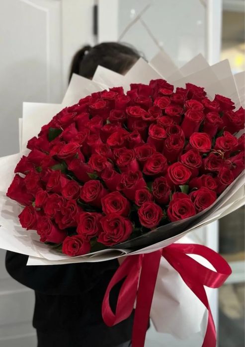 Продам цветы 101 роза