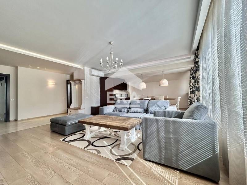 Дава се под наем Тристаен апартамент в София, Лозенец - 161 кв.м за 2000 € - Снимка #1