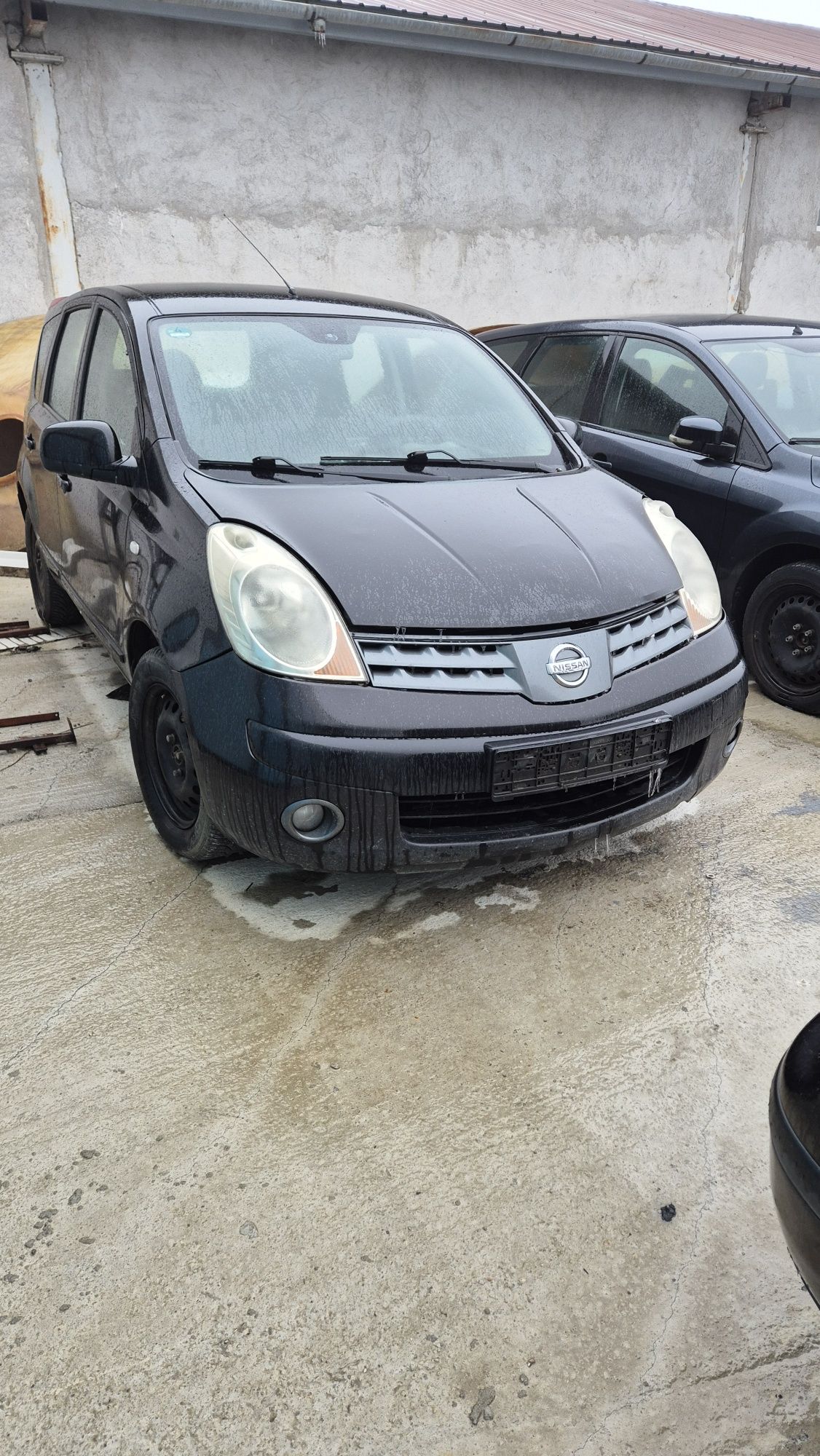 Vând bara fata spate nissan note