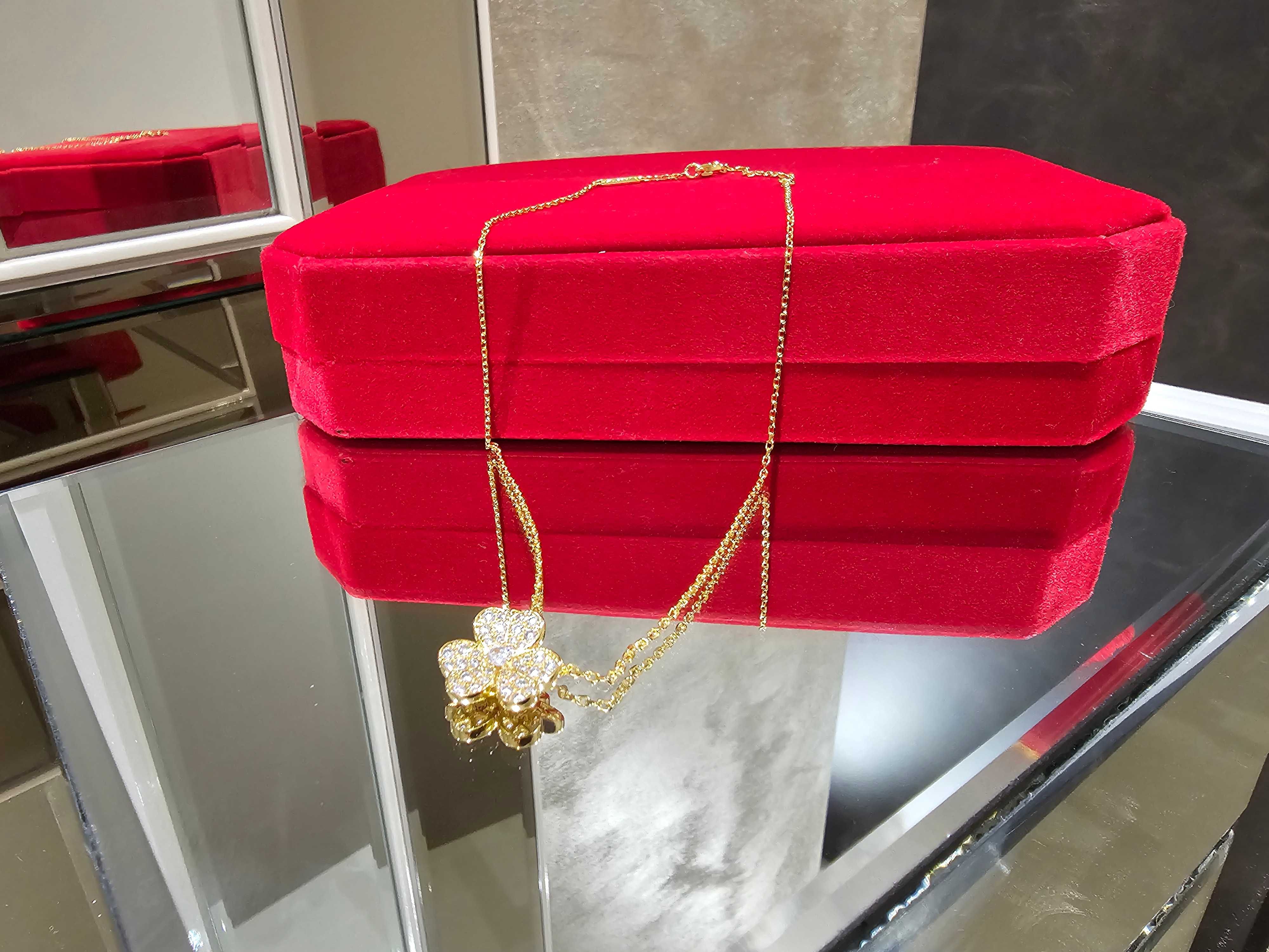 Van Cleef & Arpels VCA Gold Frivole Small Diamond Clover Дамско Колие