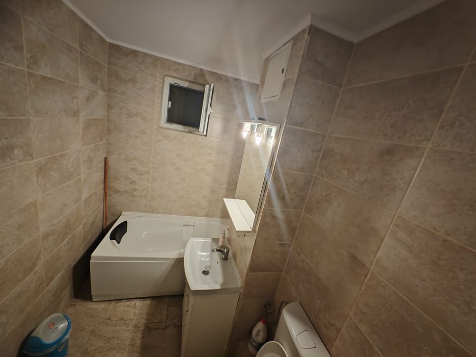 Apartament trei camere decomandat Inel 2 .Eliberarii