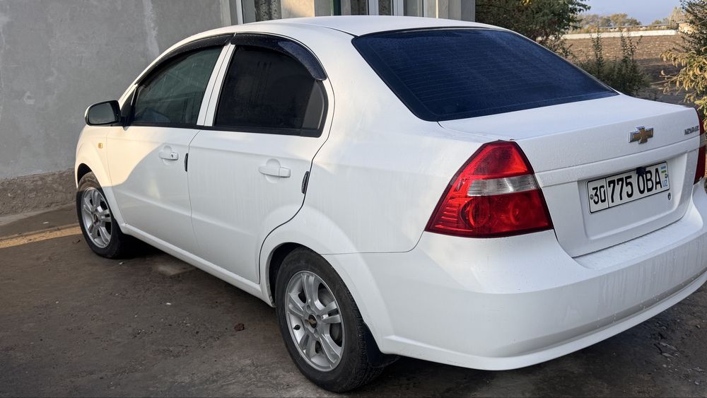 Nexia 3  metan 4 avtomat