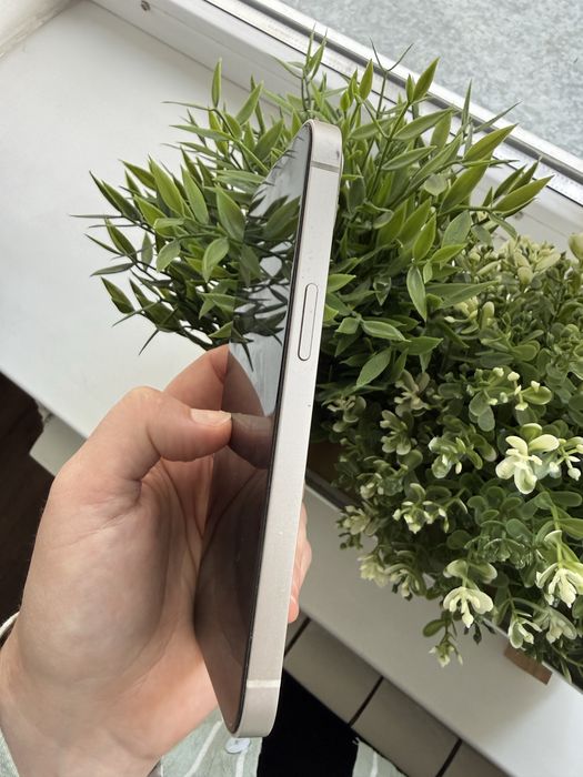 Продар Iphone 13 в отличном состоянии