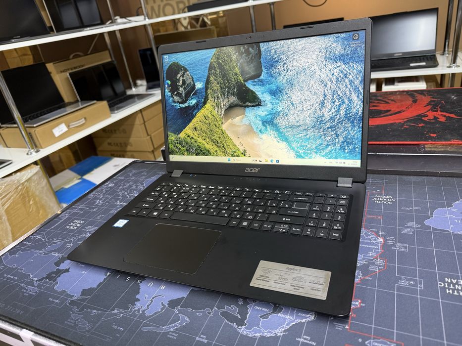 Ноутбук Acer Aspire 3 Core i3-6006U/4Gb/SSD256Gb