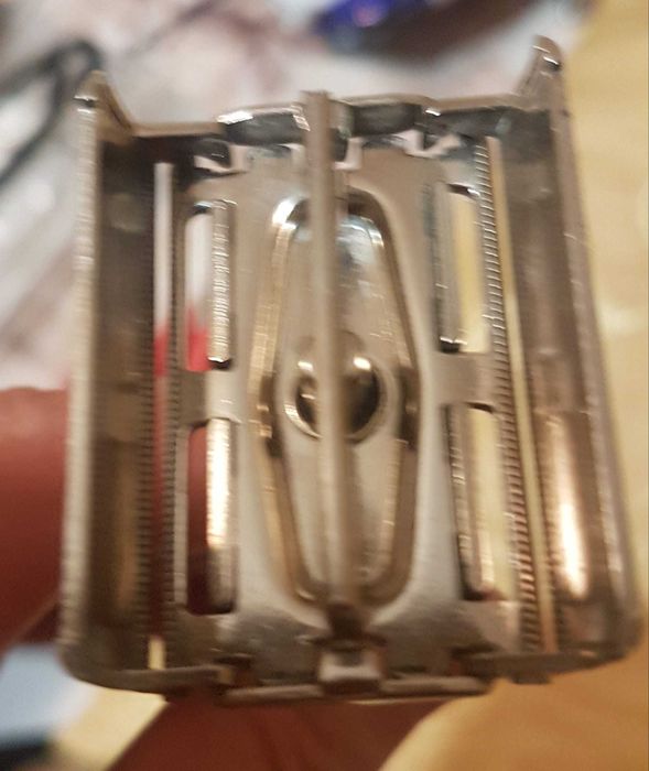 Продавам самобръсначка Gillette Super Adjustable 109