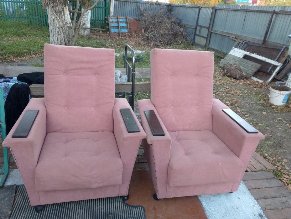 Продам Кресло 2тыс за штуку