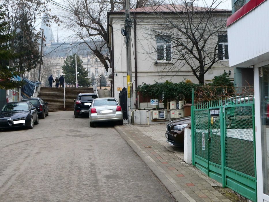 Spațiu comercial de închiriat – zona Palatul Culturii, Iași