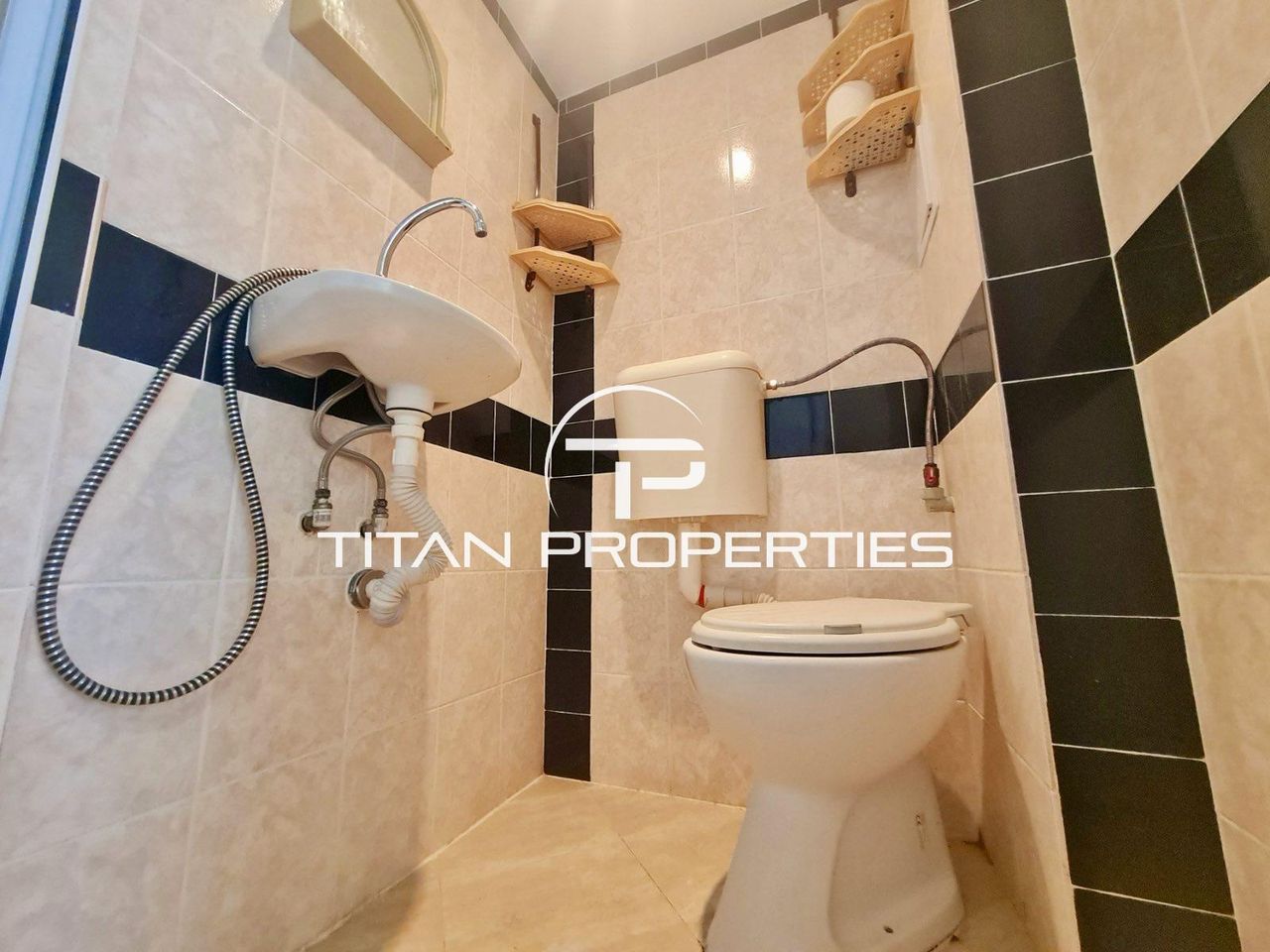Дава се под наем Мезонет в Бургас, Център - 30 кв.м за 229.5 € - Снимка #7