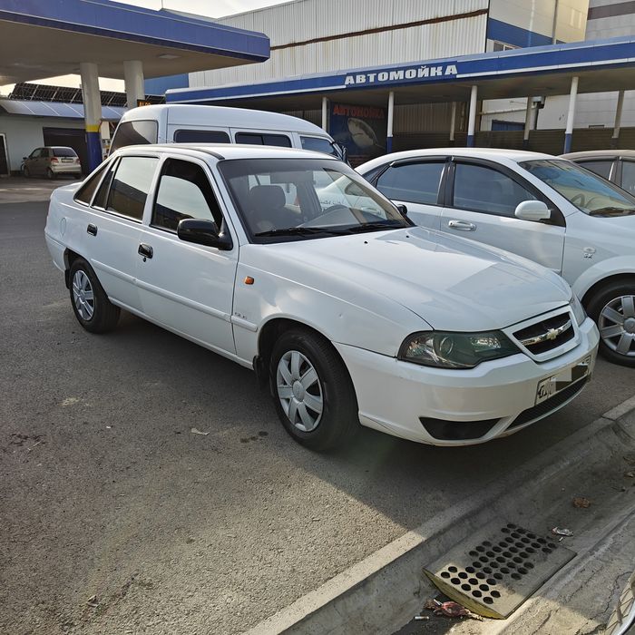 Nexia 1,6 л 2010 с кондиционером