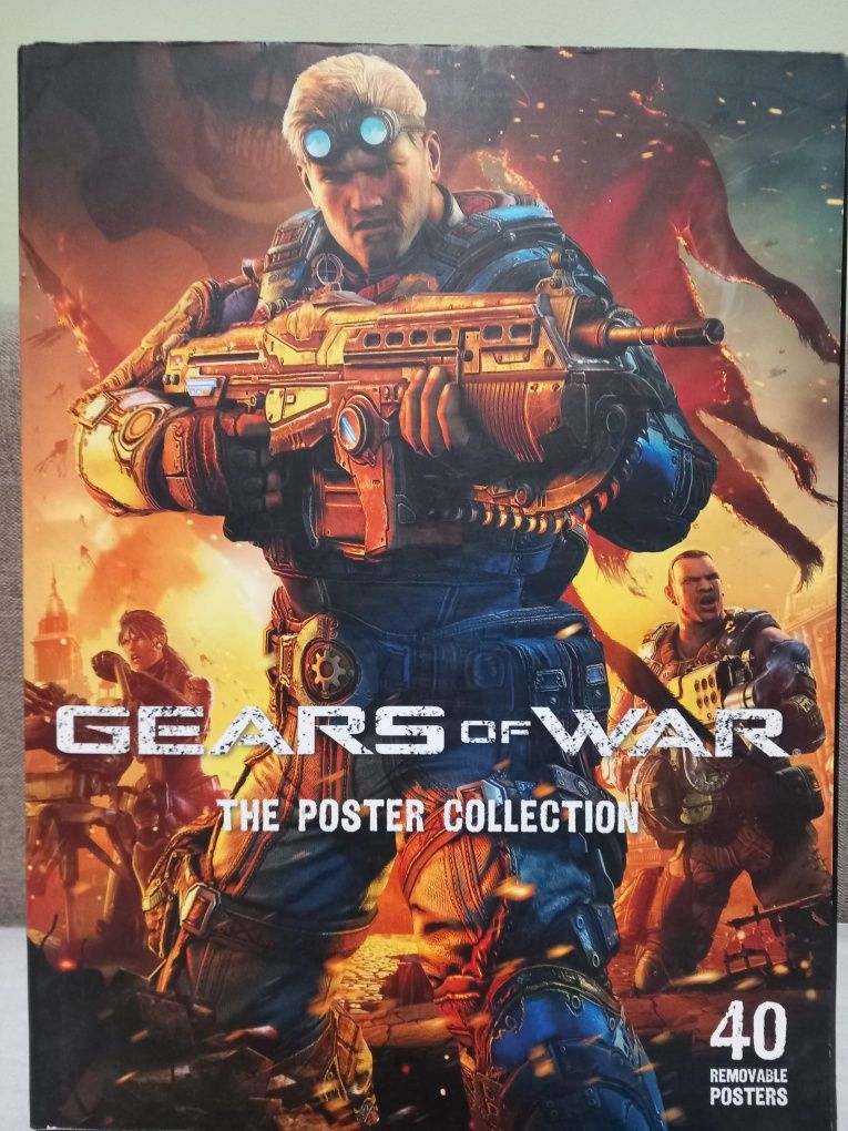 Vand pachet format din 18 postere Gears of War - 2 fețe  fiecare