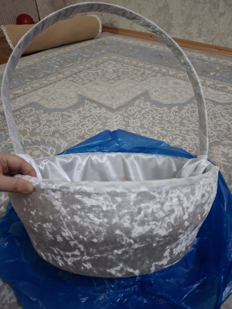 Продам корзину для тойбастар, для фруктов