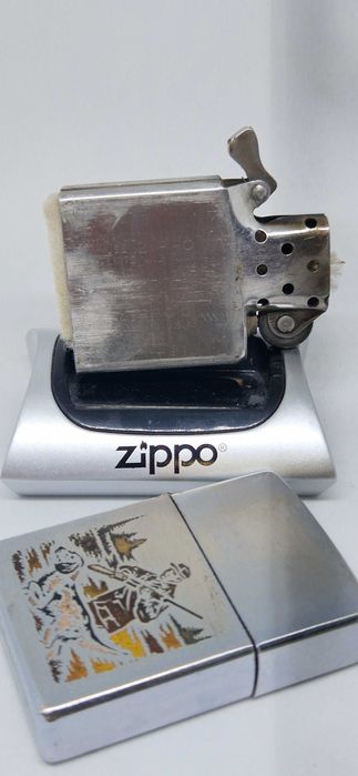 Zippo 1977 model vânător