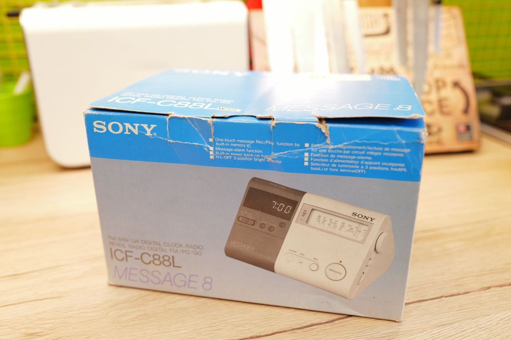 Radio Sony ICF-C88L NOU Message 8 cu ceas digital