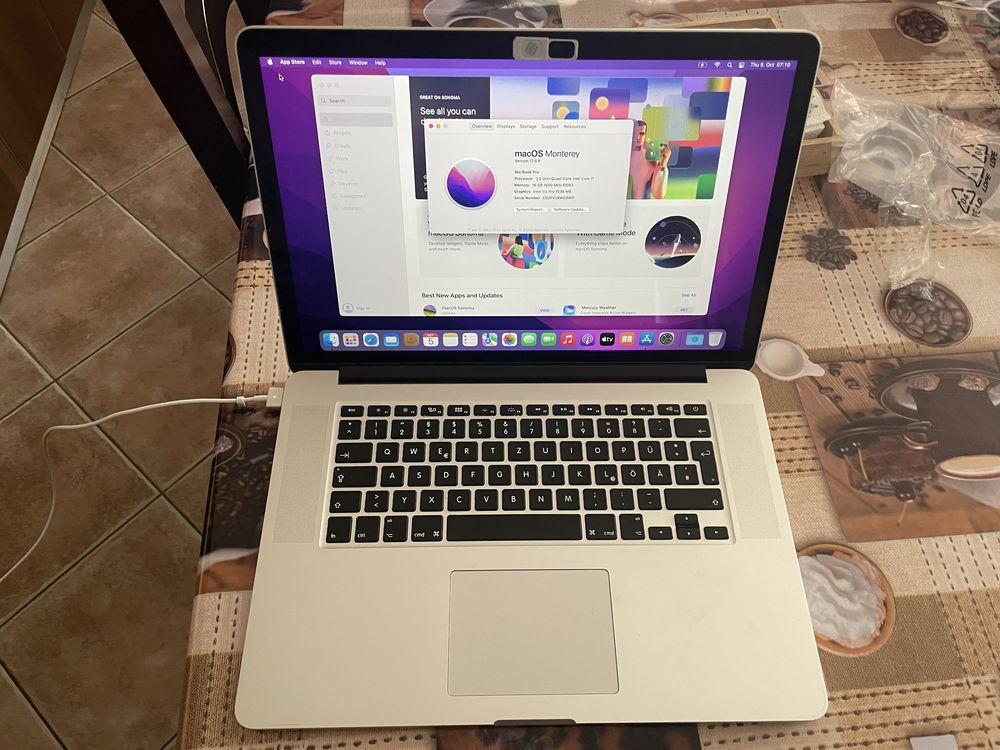 MacBook Pro i7 2,5 GHz RAM 16 Gb Hard-disc 512 gb ssd