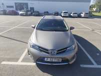 Toyota Auris Hybrid