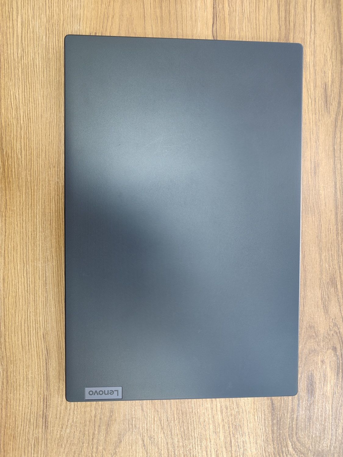 Lenovo V15 i3-1215U
