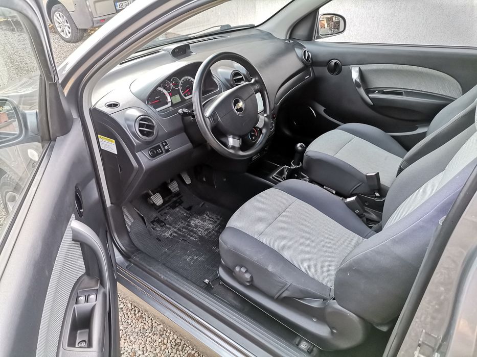 Chevrolet Aveo 1.2benzina euro 4 an 2008. Navigație A/C 101000km
