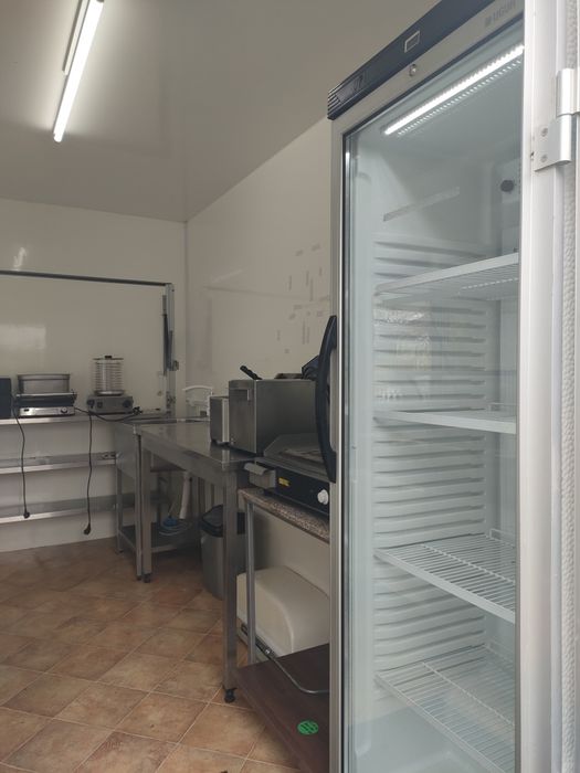 Rulota comerciala, rulota fast-food impecabila pentru afacere inediata