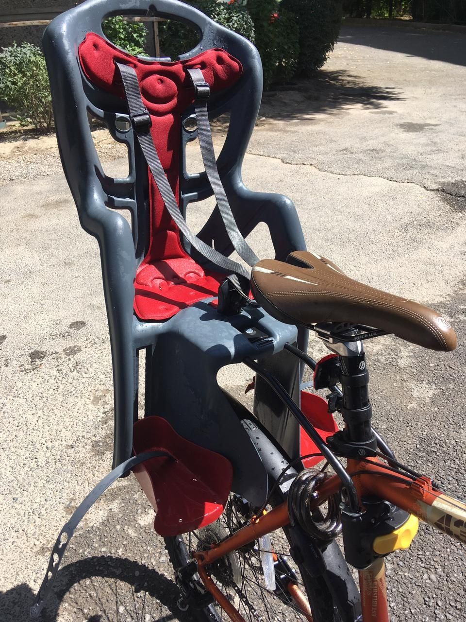 Продам кресло детское для велосипеда