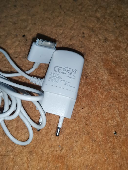 Diferite încărcătoare 12 v /3A, 5v/2A/20v3,5A