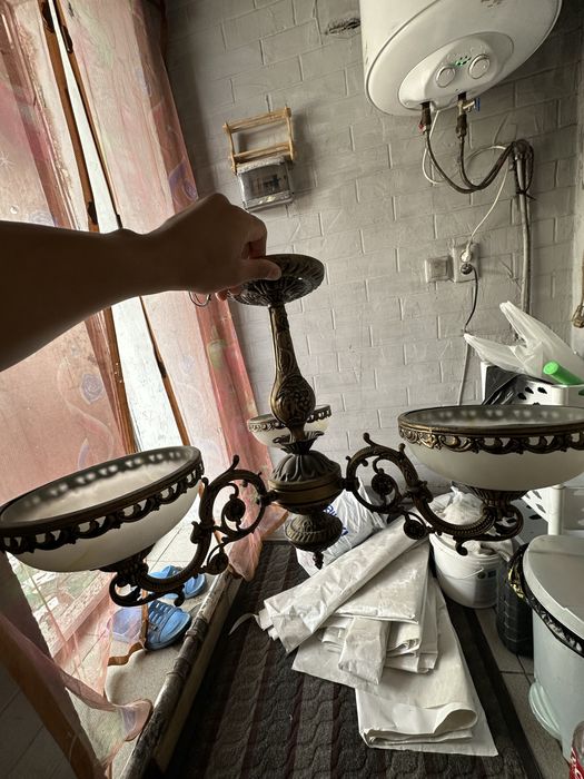 Продам люстру в хорошем состоянии