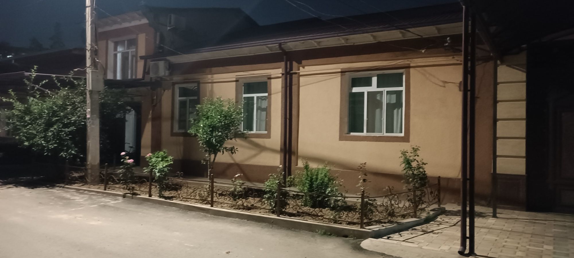 В центре Чиланзара продается подряд 2 участка по 3.8 сотки!