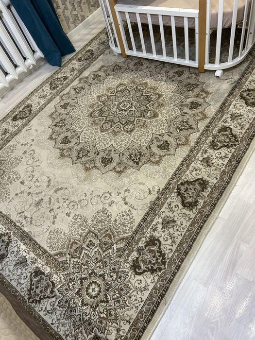 продается ковер 2*3