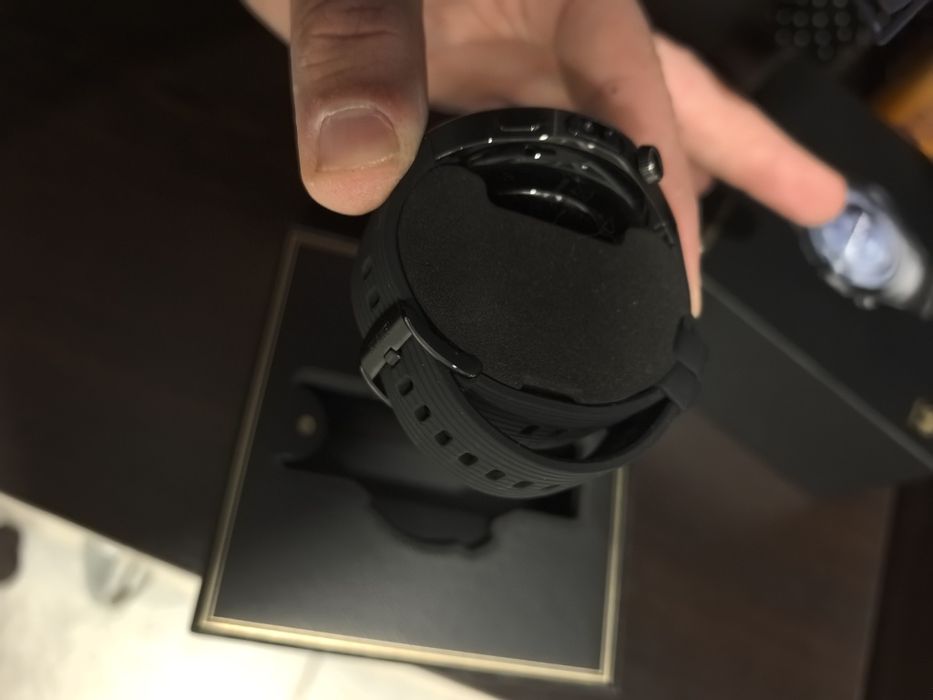 Смарт часовник HUAWEI watch 5