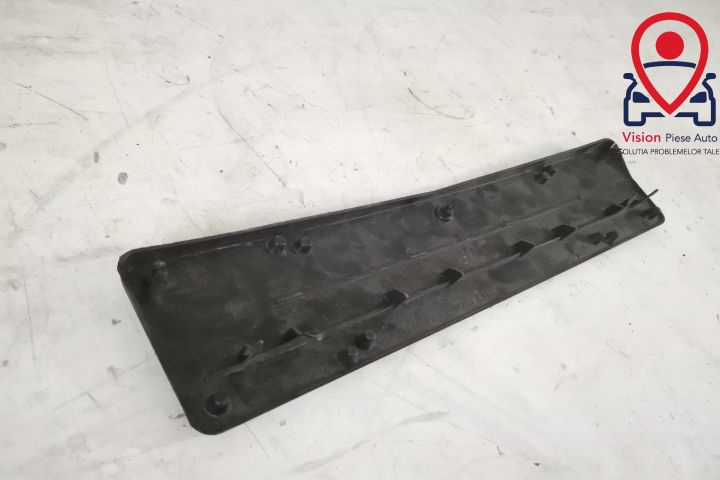 Mercedes-Benz Е-Клас / Mercedes-Benz E-Class Оригинален носач/държач н