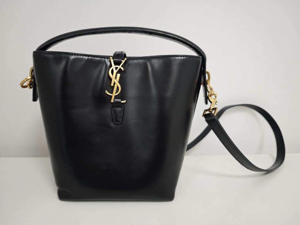 Кожена чанта YSL