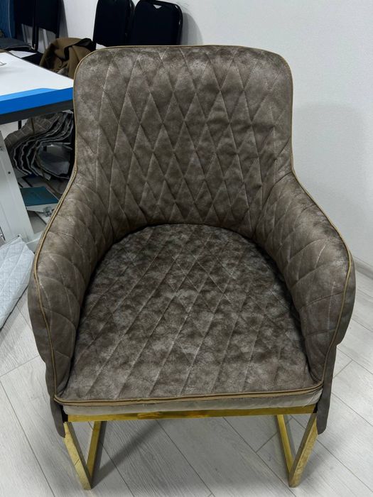 Har turdagi stullar uchun chexol