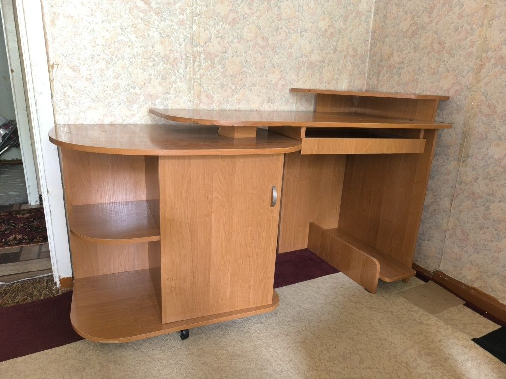 Стенка,Сандиқ,Компютер стол,Шкаф барчаси сотилади