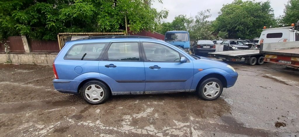 Dezmembrez Ford Focus 1,turnier,an fabricatie 2003,1.6 benzina,cod mot