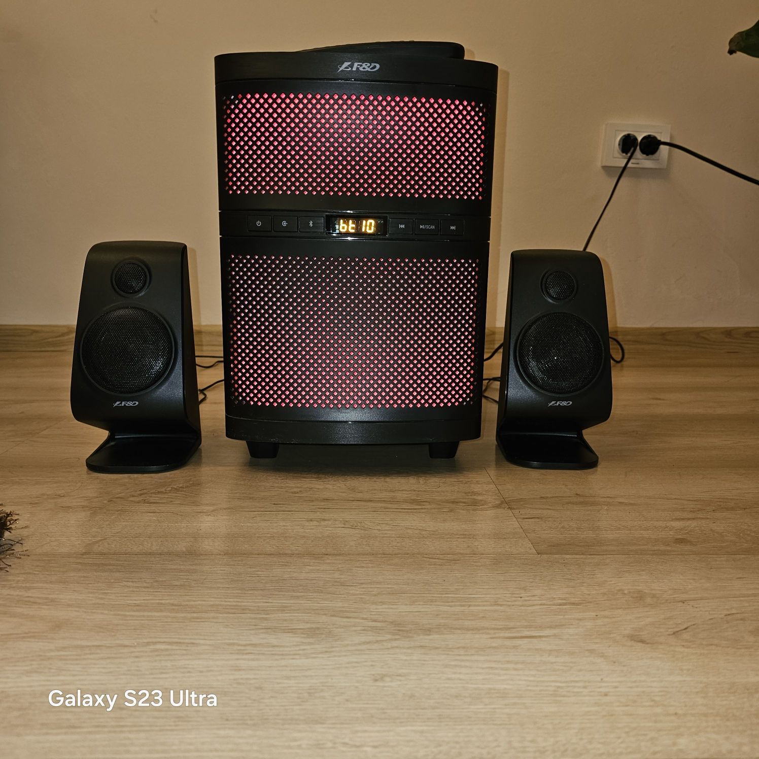 Тонколони 2.1 Fenda F&D F580X с Bluetooth, Черни
