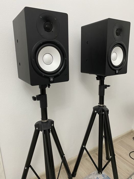 Yamaha HS7 студийные мониторы + стойки