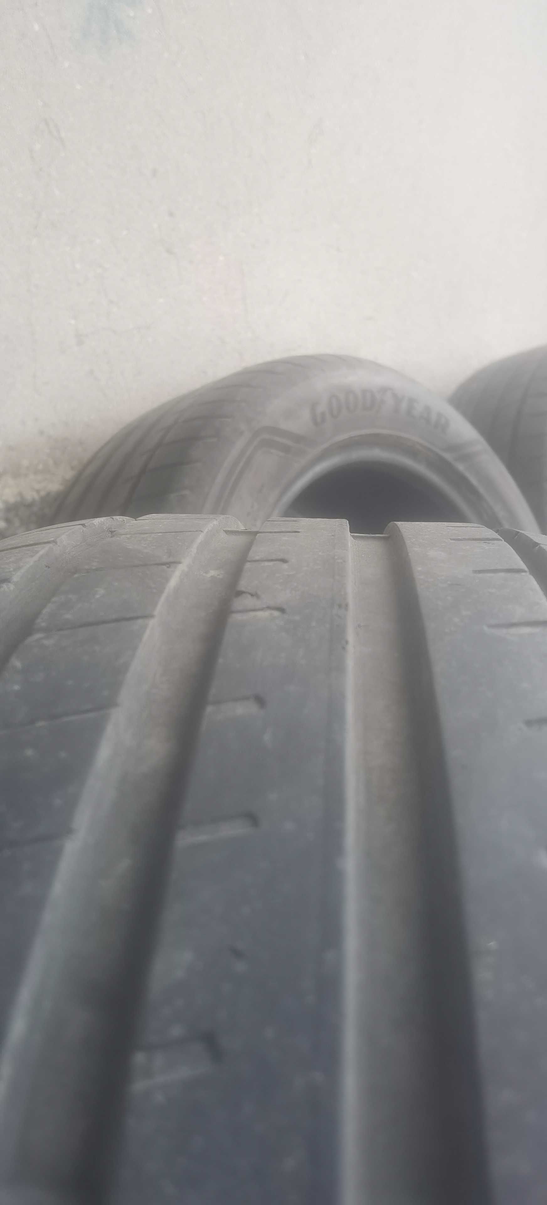 Goodyear 225 55 17. 6.5мм Дот 2020 летни рънфлат 4броя