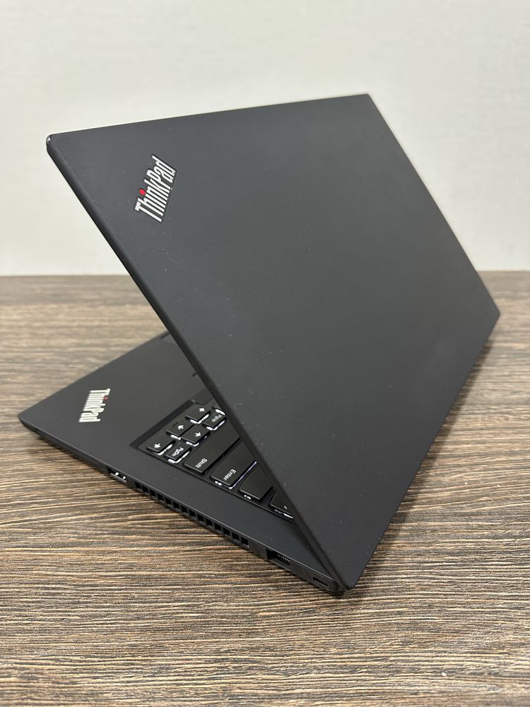 мощный 8-ми ядерный i5 ноутбук Lenovo ThinkPad E14,