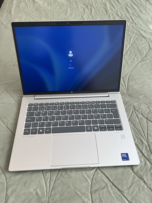 HP EliteBook 640 G11 32/256GB Гаранция!