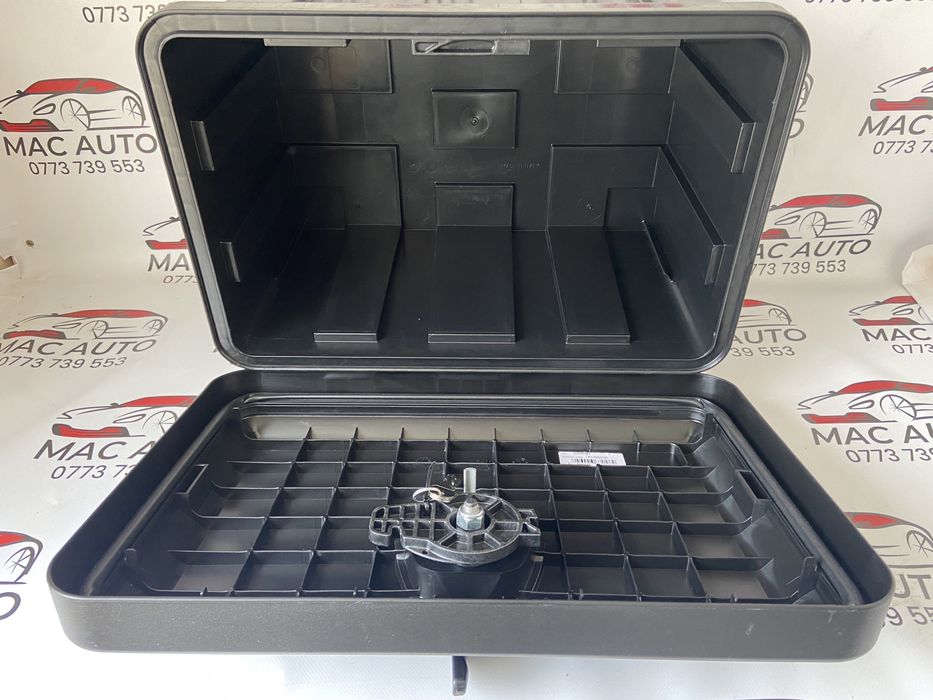 Lada scule Daken 50x35x30