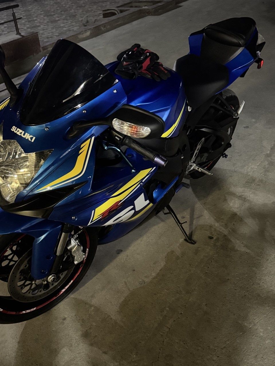 Suzuki 600 xolati zor ishi yuq