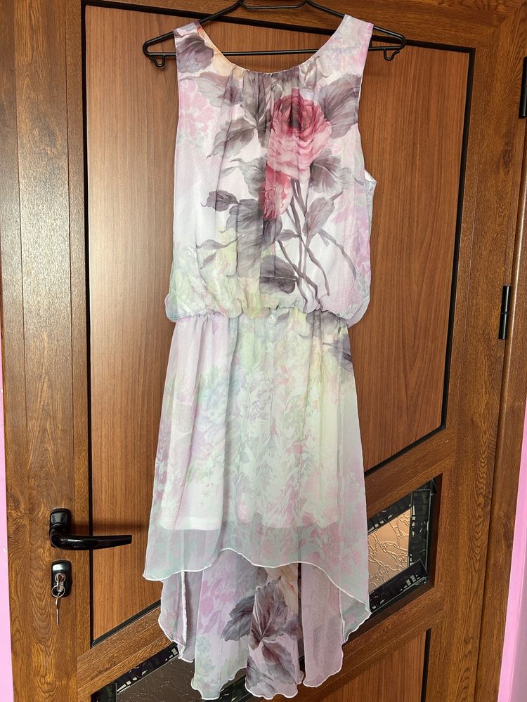 Рокля Lucy и  Bershka S