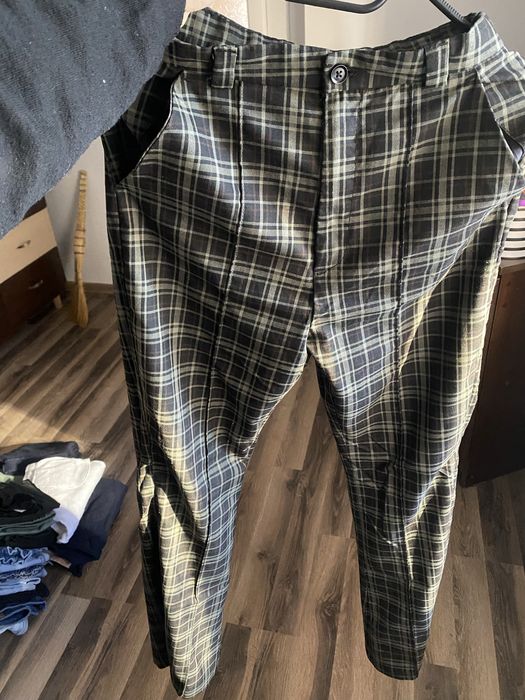 Pantaloni eleganți damă