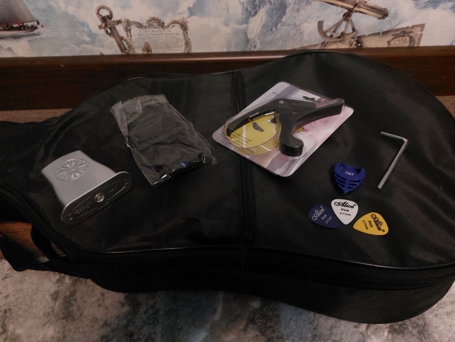 Kabat 38" akustik gitara — a’lo holatda!