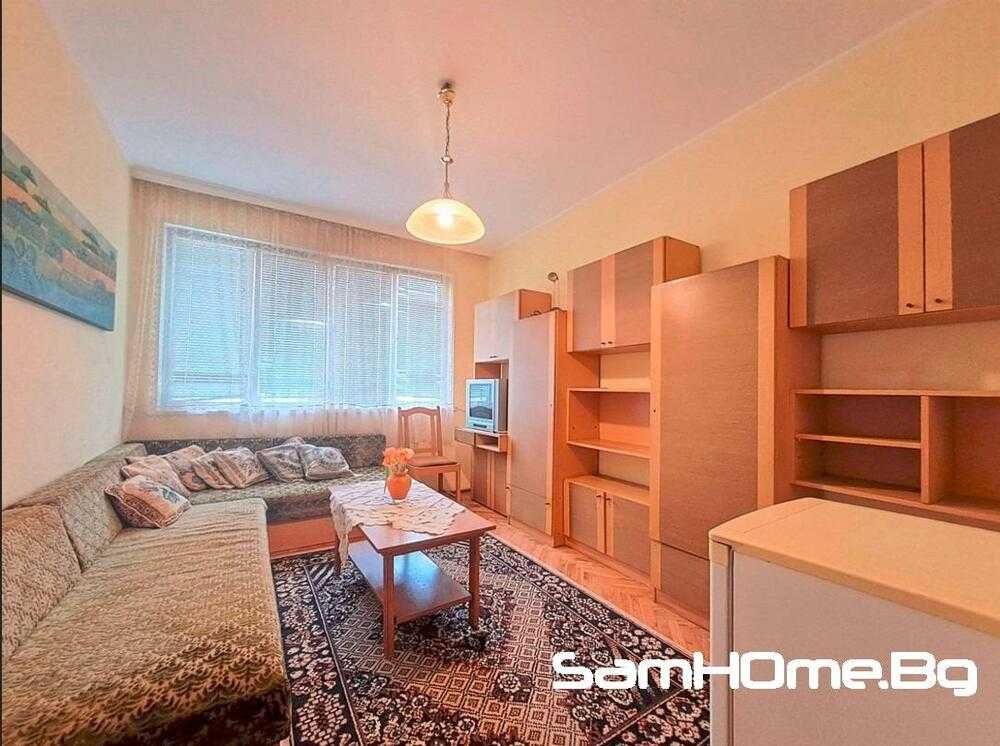 Продава 4-стаен апартамент Център Варна